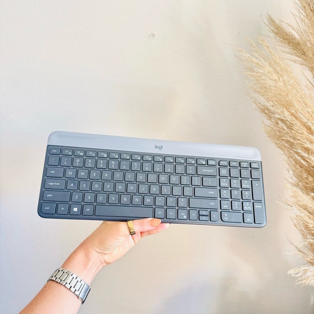 LOGITECH Black Grey MK470 Compact Slim Full-size Wireless Scissor Keyboard